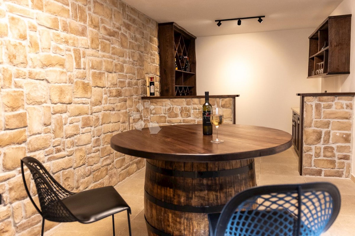 IL SOGNO DI UNA VILLA IN PIETRA D'ISTRIA DIVENTA REALTÀ