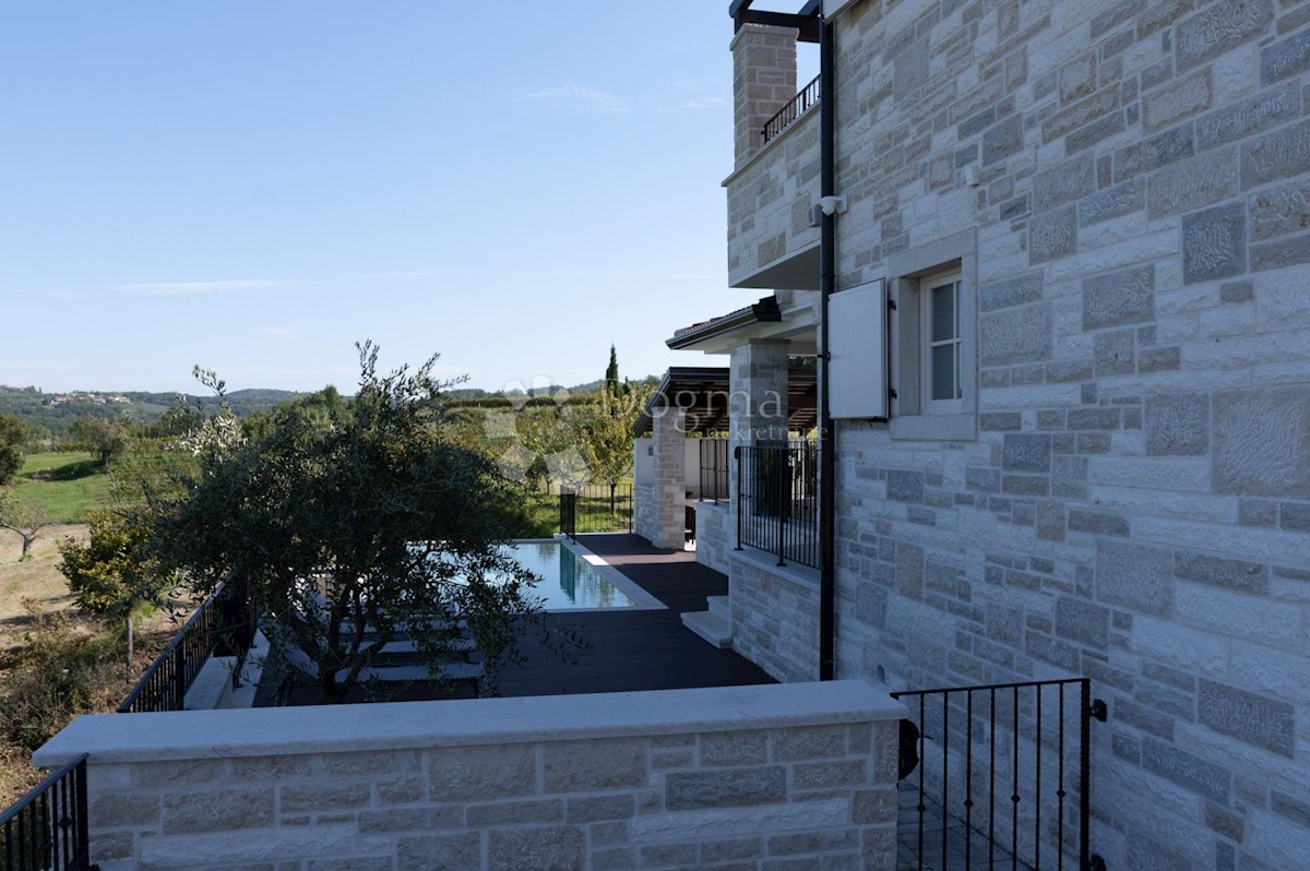 IL SOGNO DI UNA VILLA IN PIETRA D'ISTRIA DIVENTA REALTÀ