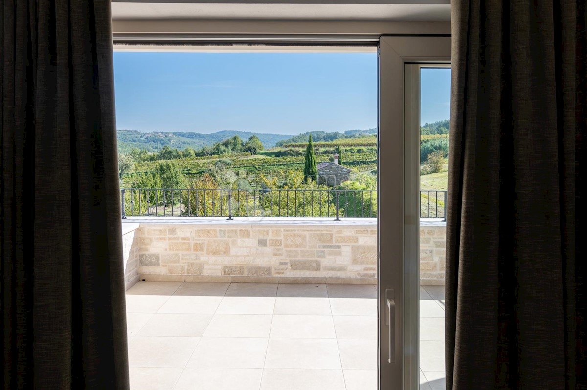 IL SOGNO DI UNA VILLA IN PIETRA D'ISTRIA DIVENTA REALTÀ