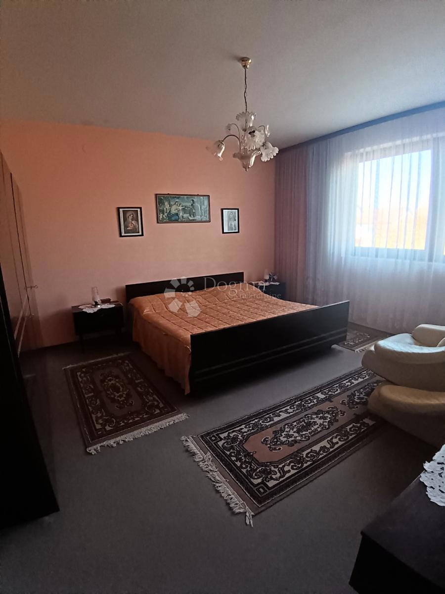 Casa Josipovac, Osijek - Okolica, 200m2