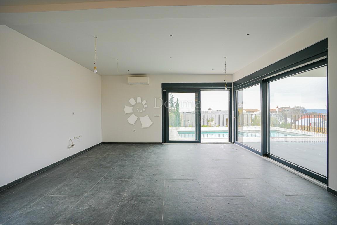 Villa Esclusiva con Piscina