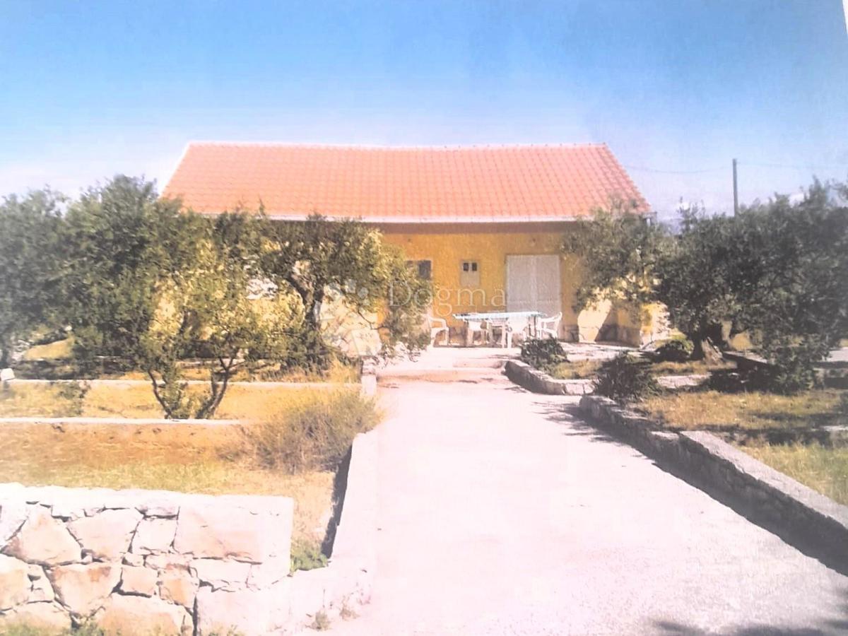 Casa Zastražišće, Jelsa, 103m2