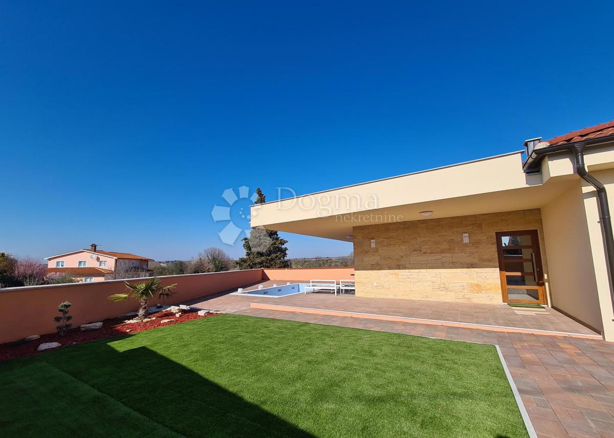 OPPORTUNITÀ! VILLA NUOVA, COSTRUZIONE 2022. NON UTILIZZATA, ARREDATA, PISCINA