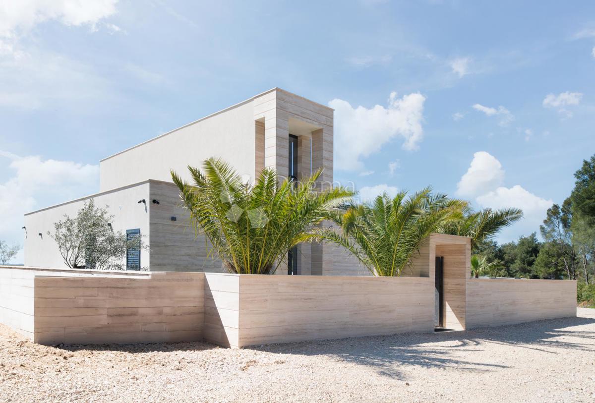 Casa Ražanac, 200m2