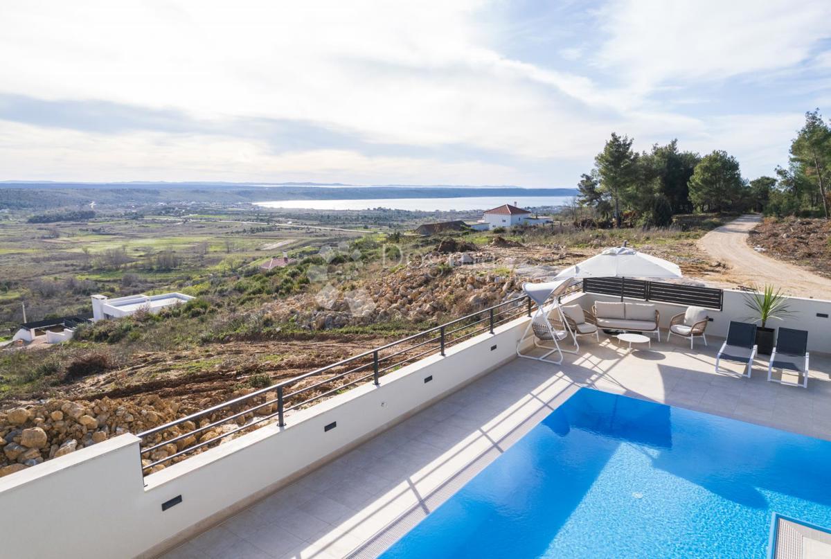 Casa Ražanac, 200m2