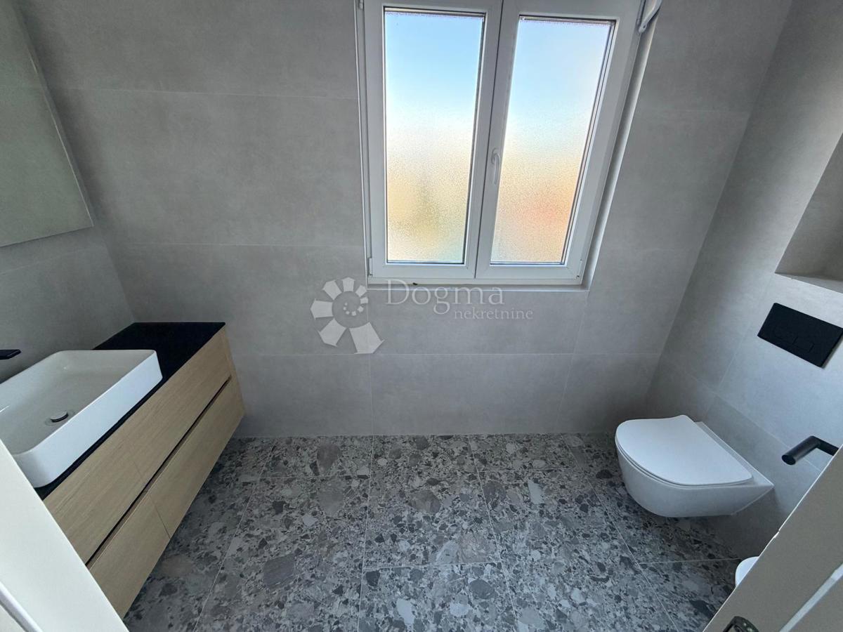 (PENTHOUSE) Seget Donji, Seget, 173,93m2