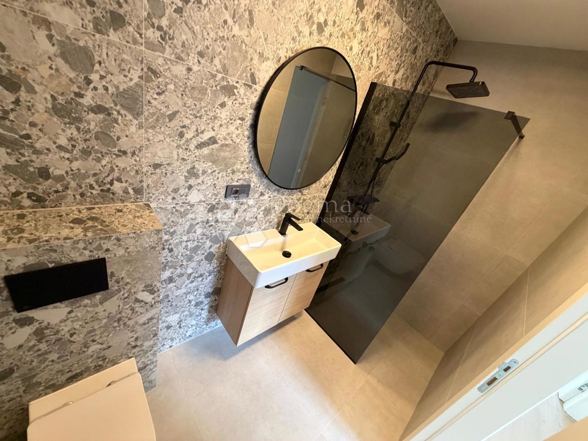 (PENTHOUSE) Seget Donji, Seget, 173,93m2