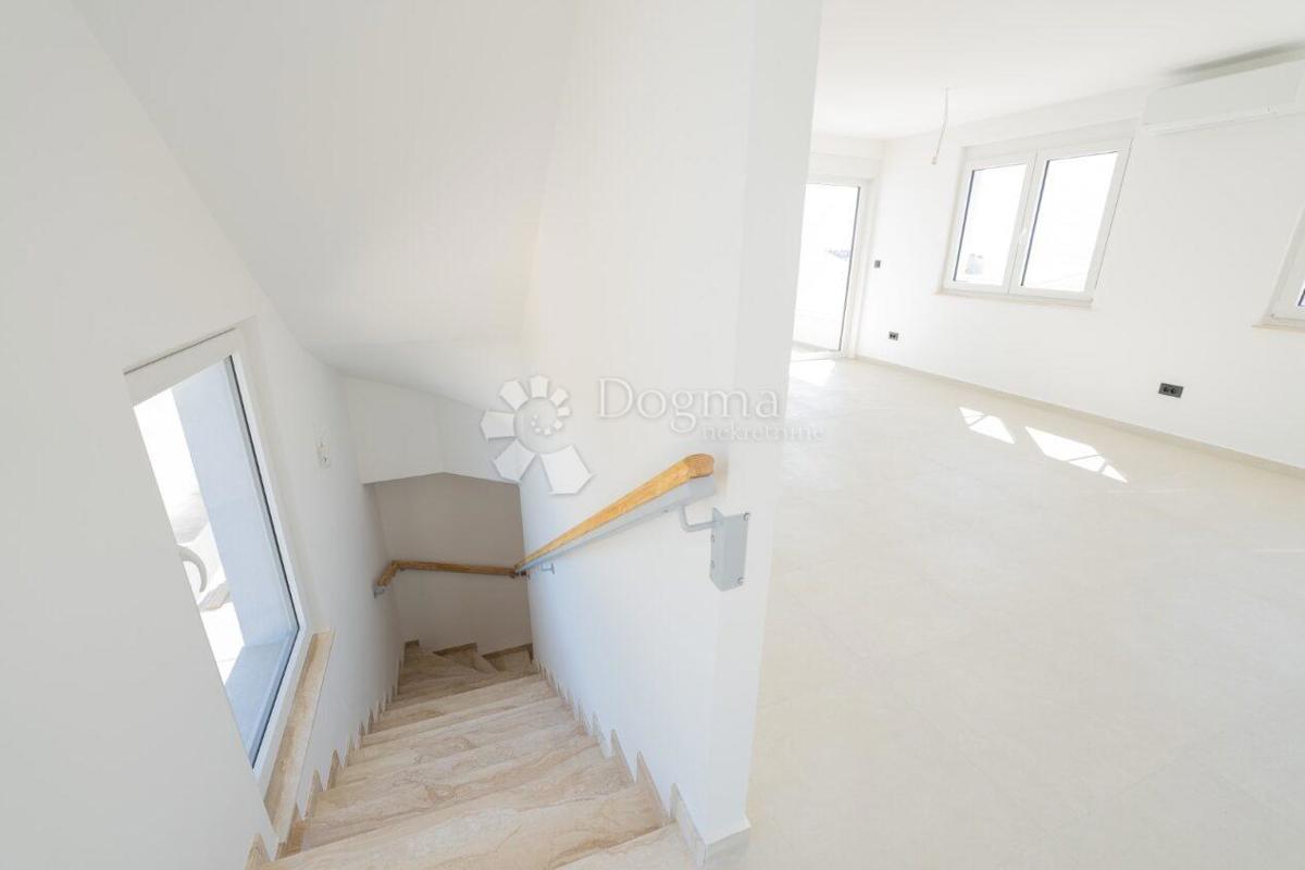 Allogio Petrčane, Zadar - Okolica, 183,06m2