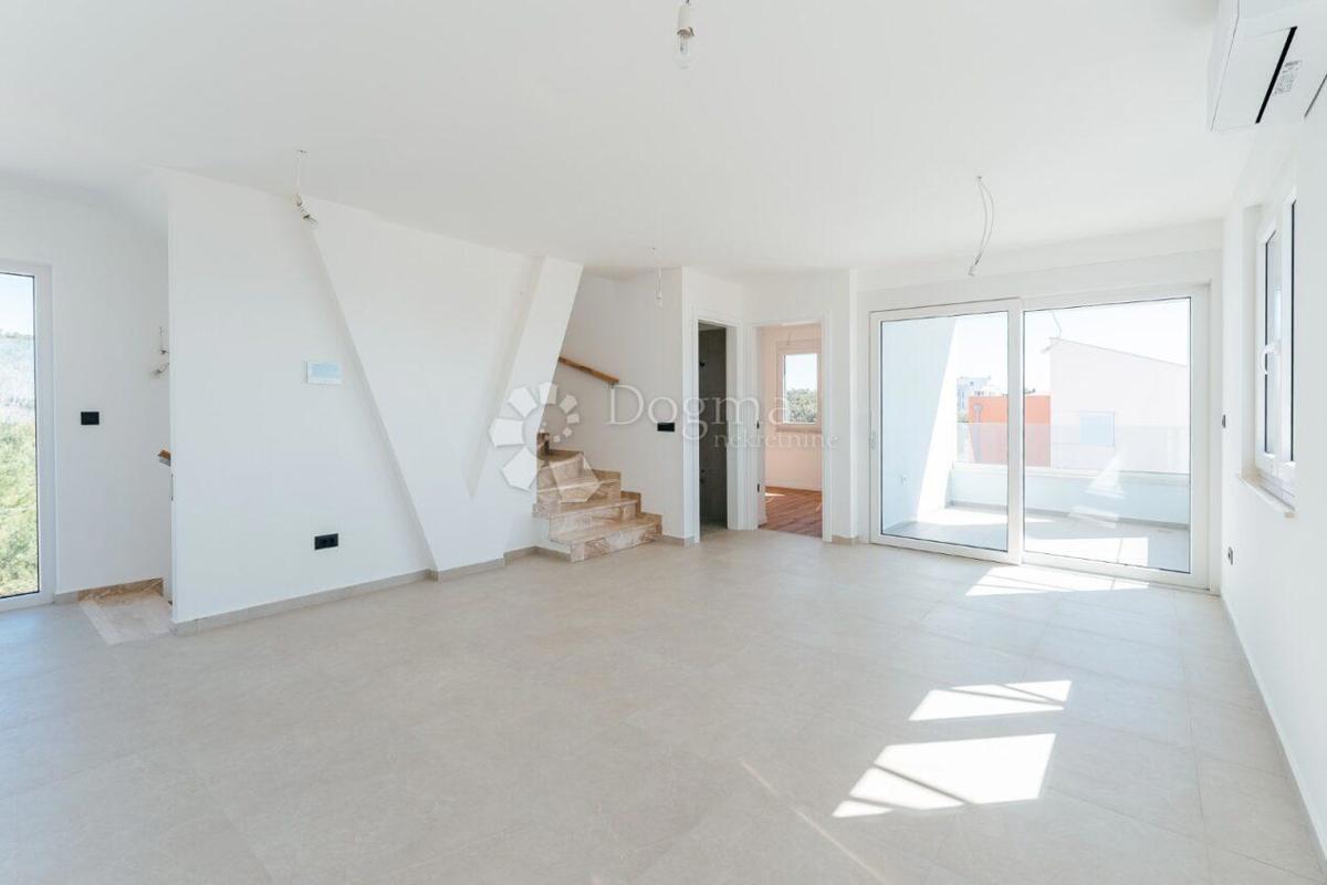 Allogio Petrčane, Zadar - Okolica, 183,06m2