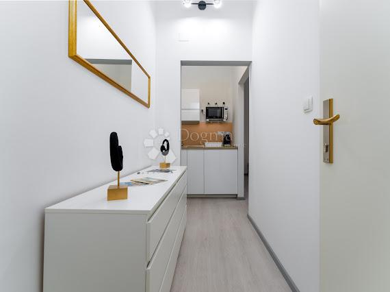 Allogio Centar, Rijeka, 70m2