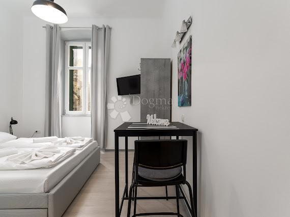 Allogio Centar, Rijeka, 70m2