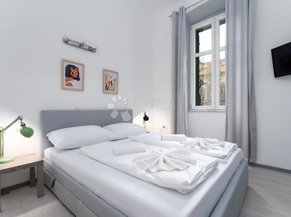 Allogio Centar, Rijeka, 70m2