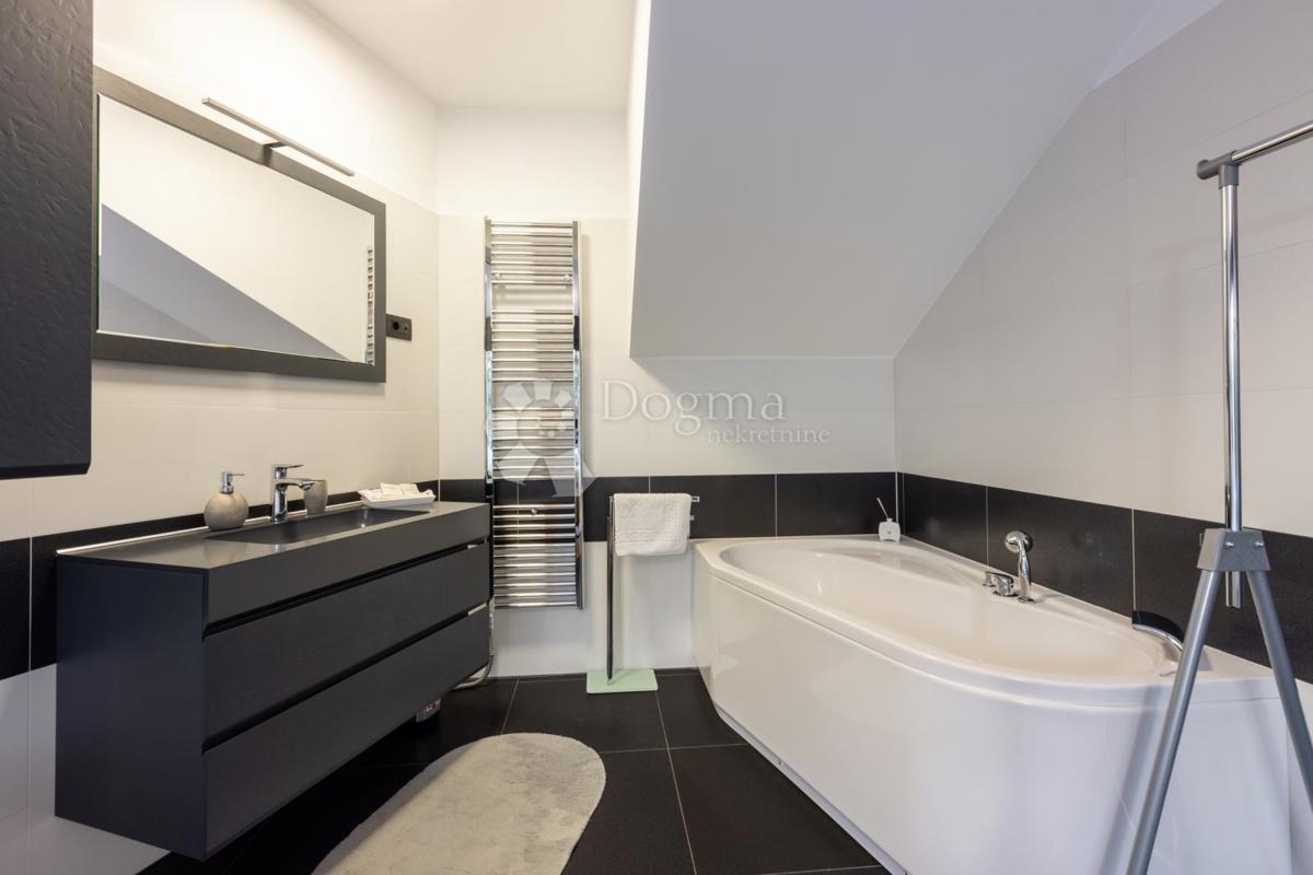 Casa Crikvenica, 300m2