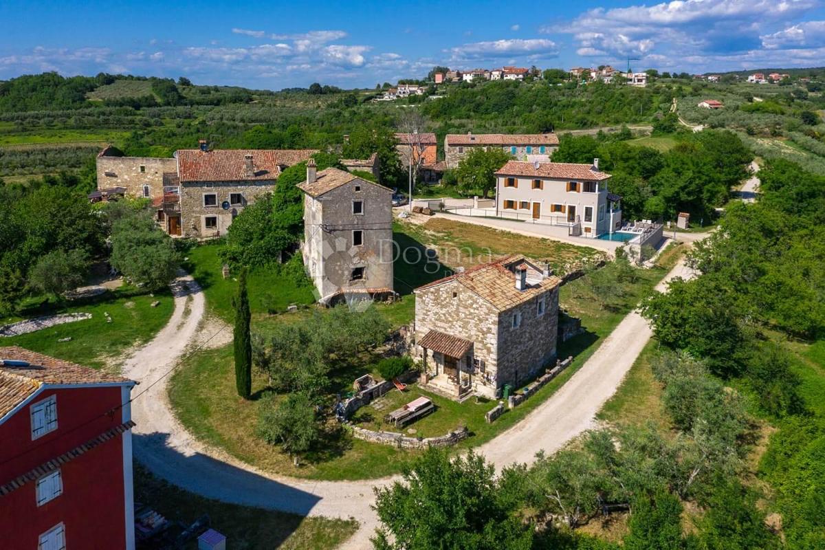 VILLA IN PIETRA CON VISTA APERTA SUL MARE E NELLA NATURA!