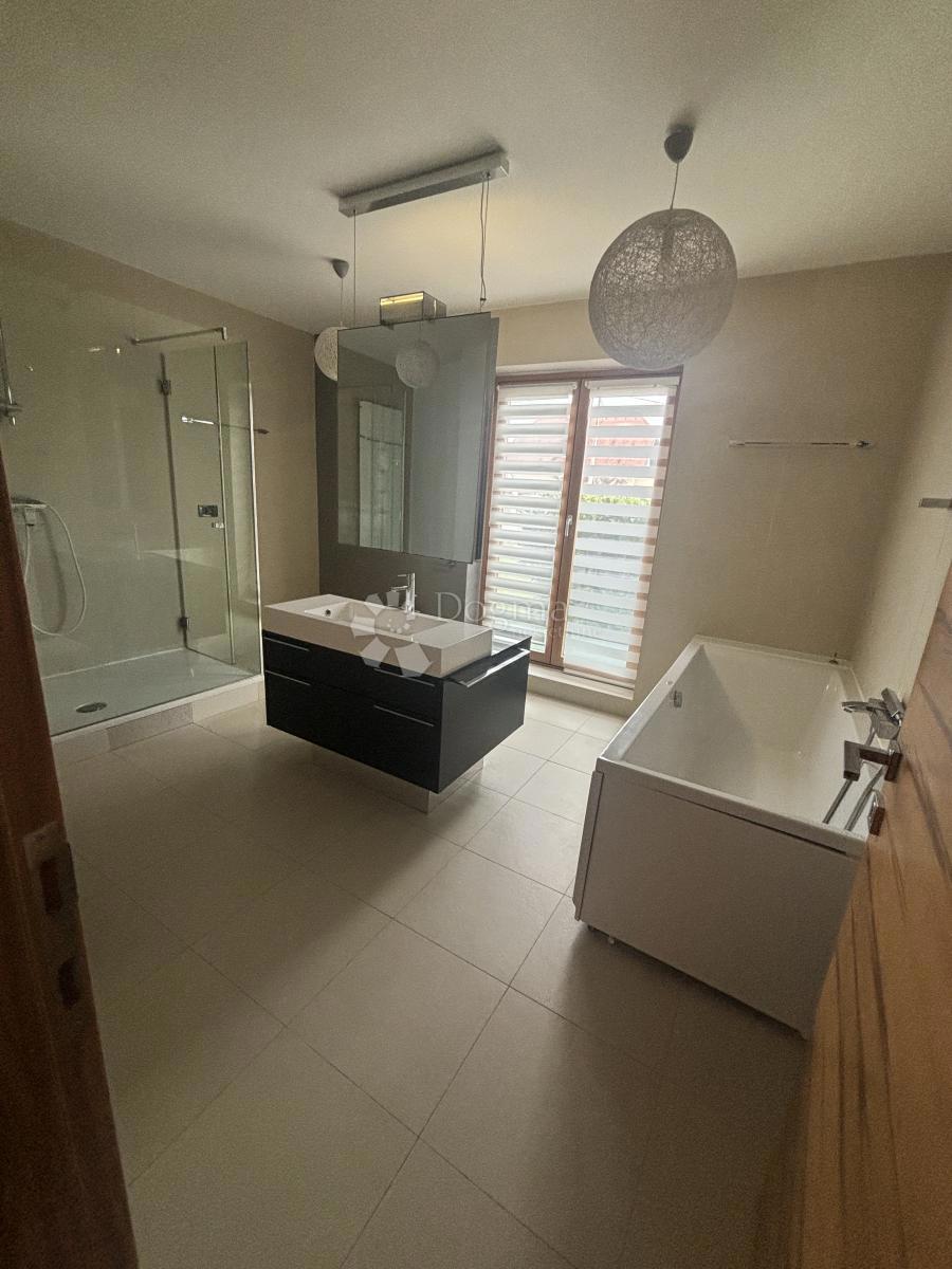 Casa Lug Samoborski, Samobor - Okolica, 339,40m2