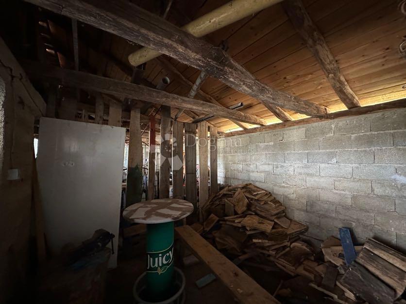 Casa Aleksinica, Gospić - Okolica, 300m2