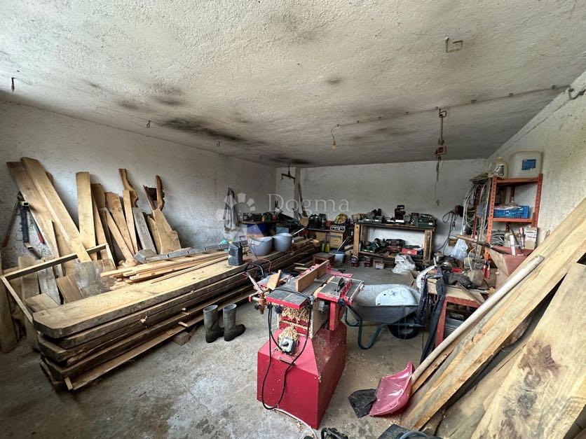 Casa Aleksinica, Gospić - Okolica, 300m2