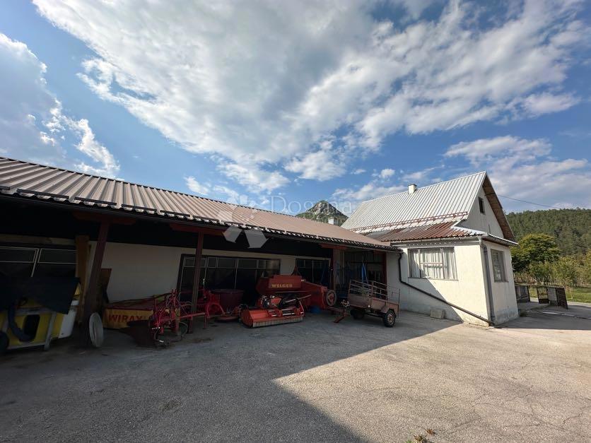 Casa Aleksinica, Gospić - Okolica, 300m2