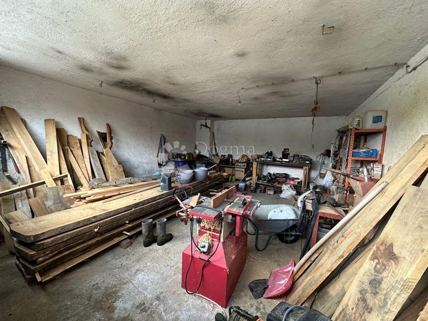 Casa Aleksinica, Gospić - Okolica, 300m2