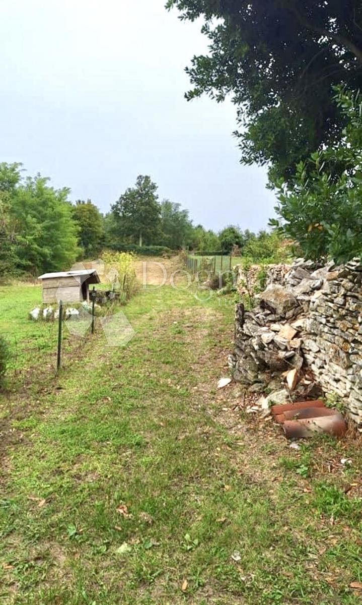 Terreno Modrušani, Žminj, 938m2