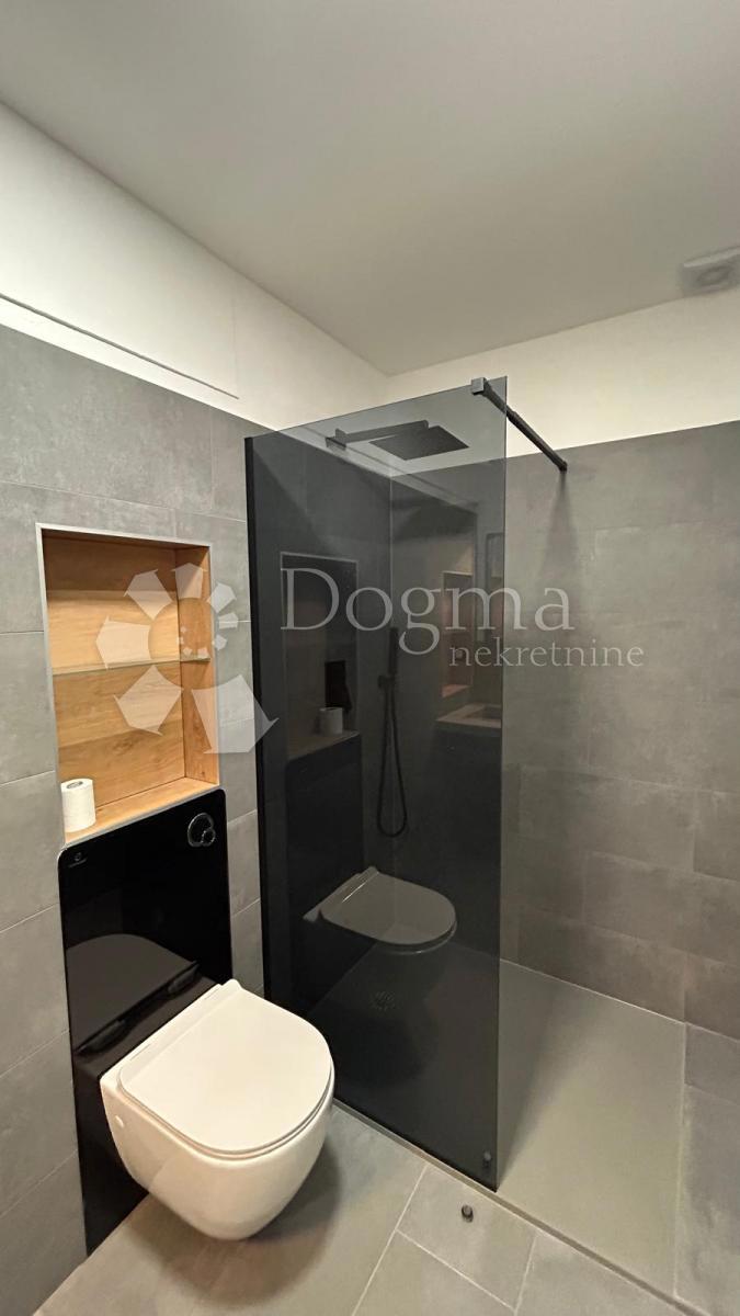 Allogio Veli vrh, Pula, 82,11m2