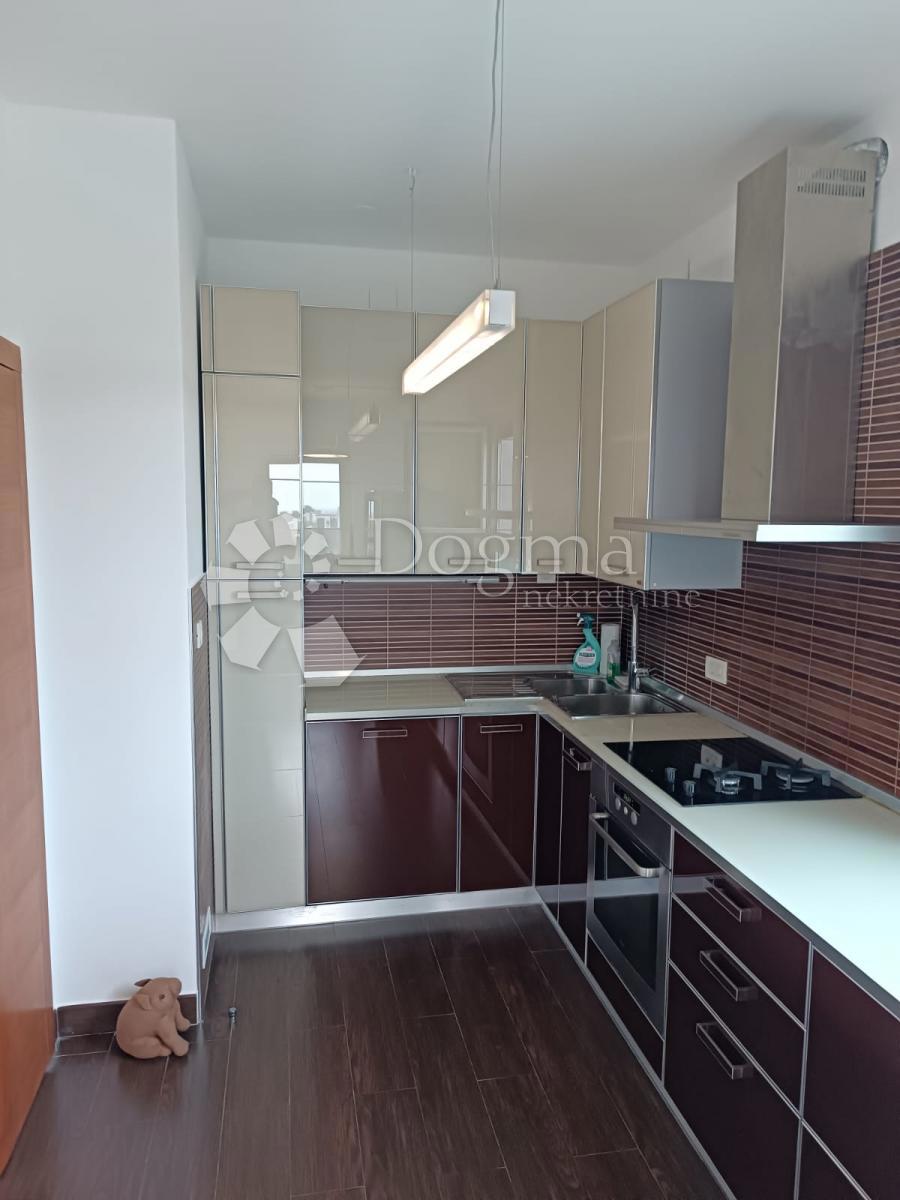 Allogio Srebrnjak, Maksimir, 192m2