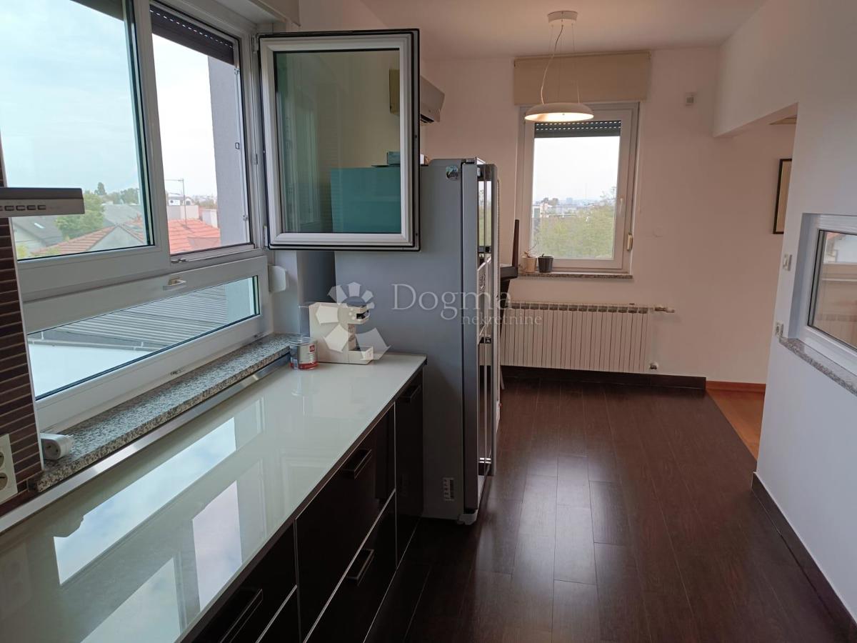 Allogio Srebrnjak, Maksimir, 192m2