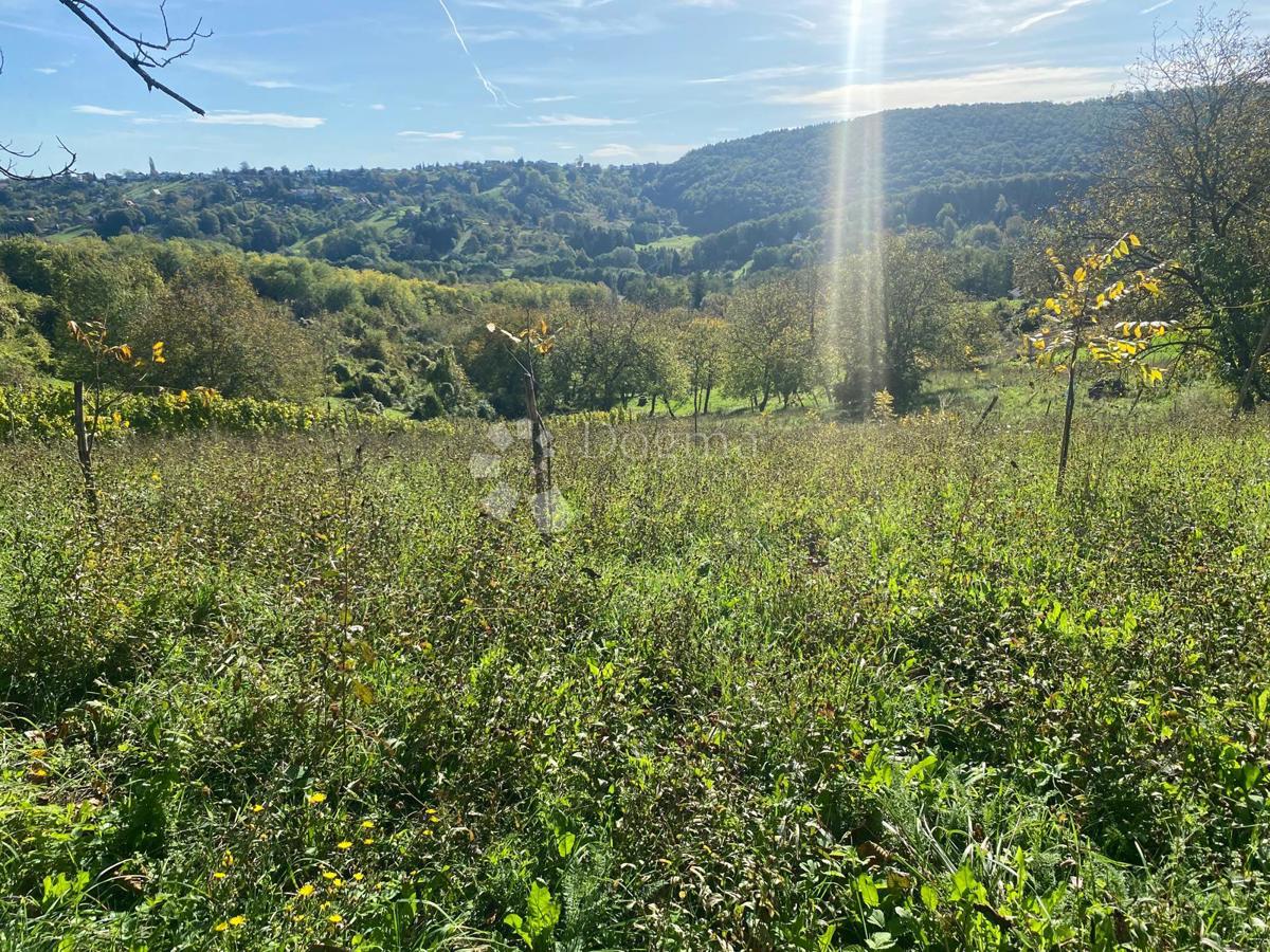 Terreno Varaždin Breg, Gornji Kneginec, 1.971m2