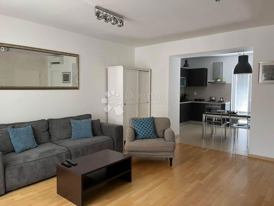 Casa Centar, Pula, 163m2