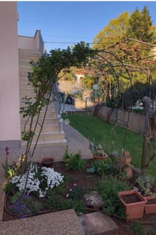 Casa Sveti Anton, Malinska-Dubašnica, 450m2