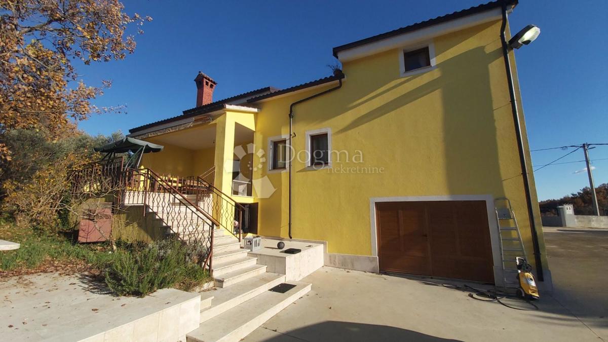 Casa Trviž, Pazin - Okolica, 317,14m2