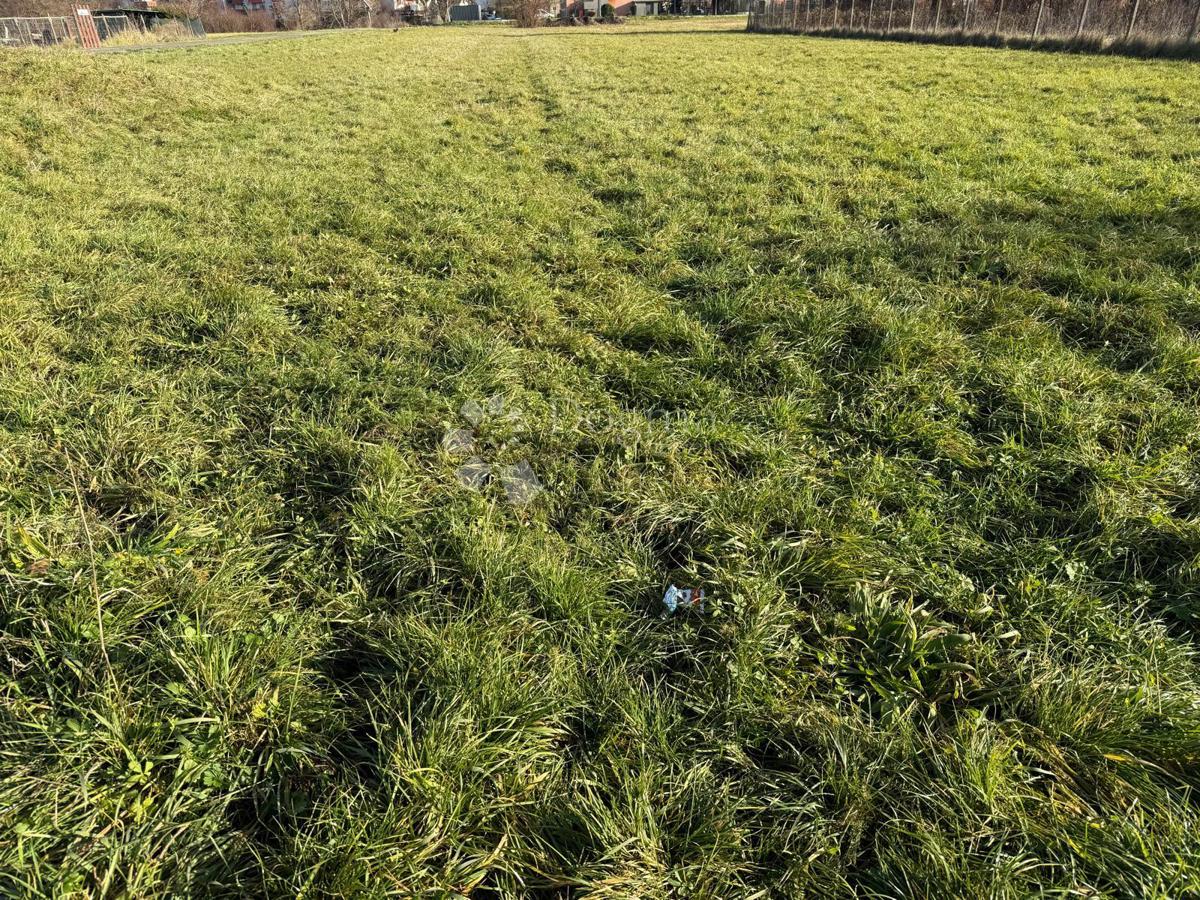 Terreno Banfica, Varaždin, 2.330m2