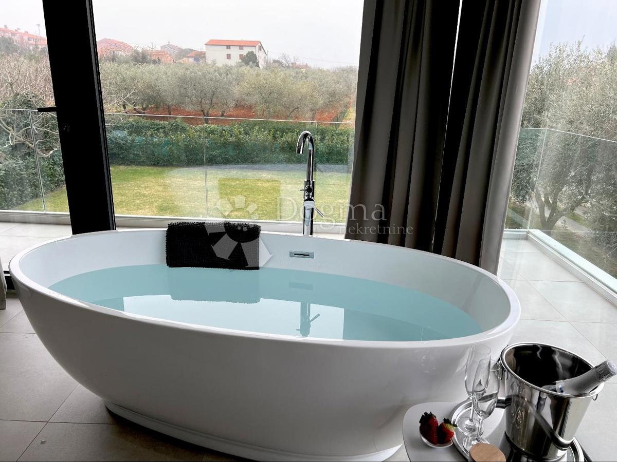 Casa Peroj, Vodnjan, 282,89m2