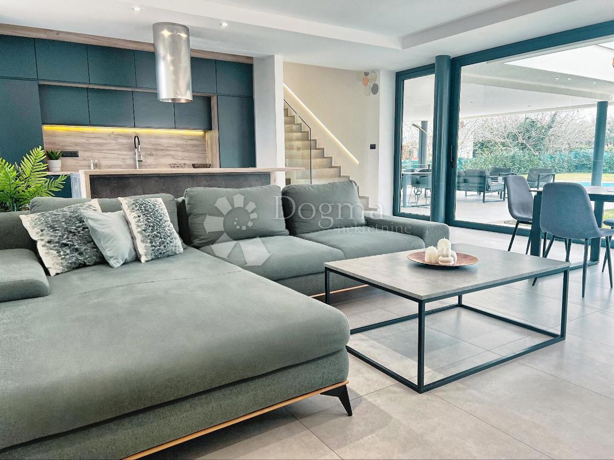 Casa Peroj, Vodnjan, 282,89m2