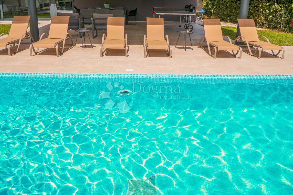 Casa Peroj, Vodnjan, 282,89m2