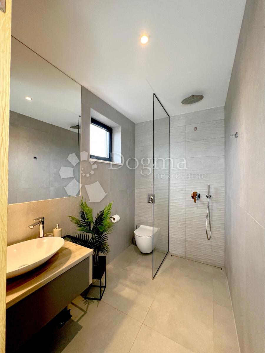 Casa Peroj, Vodnjan, 282,89m2