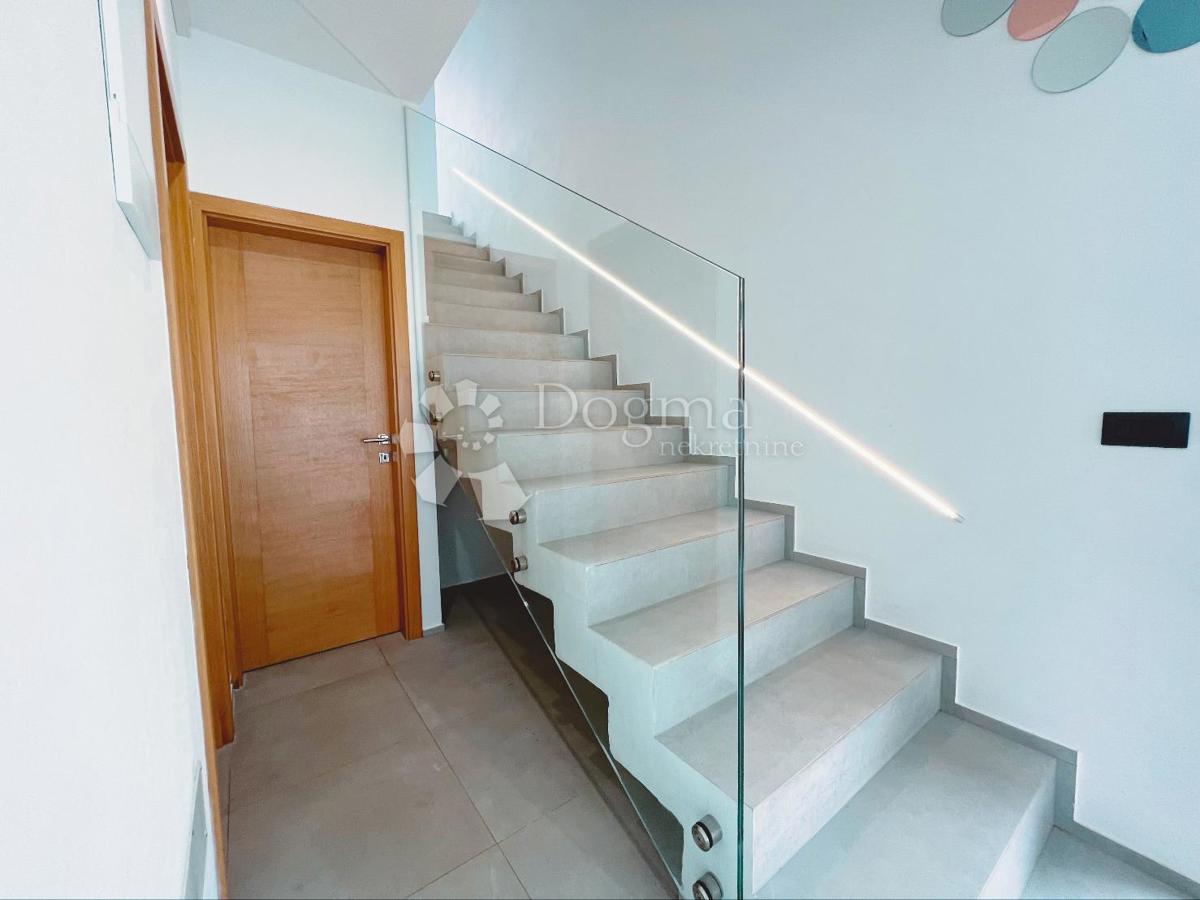 Casa Peroj, Vodnjan, 282,89m2