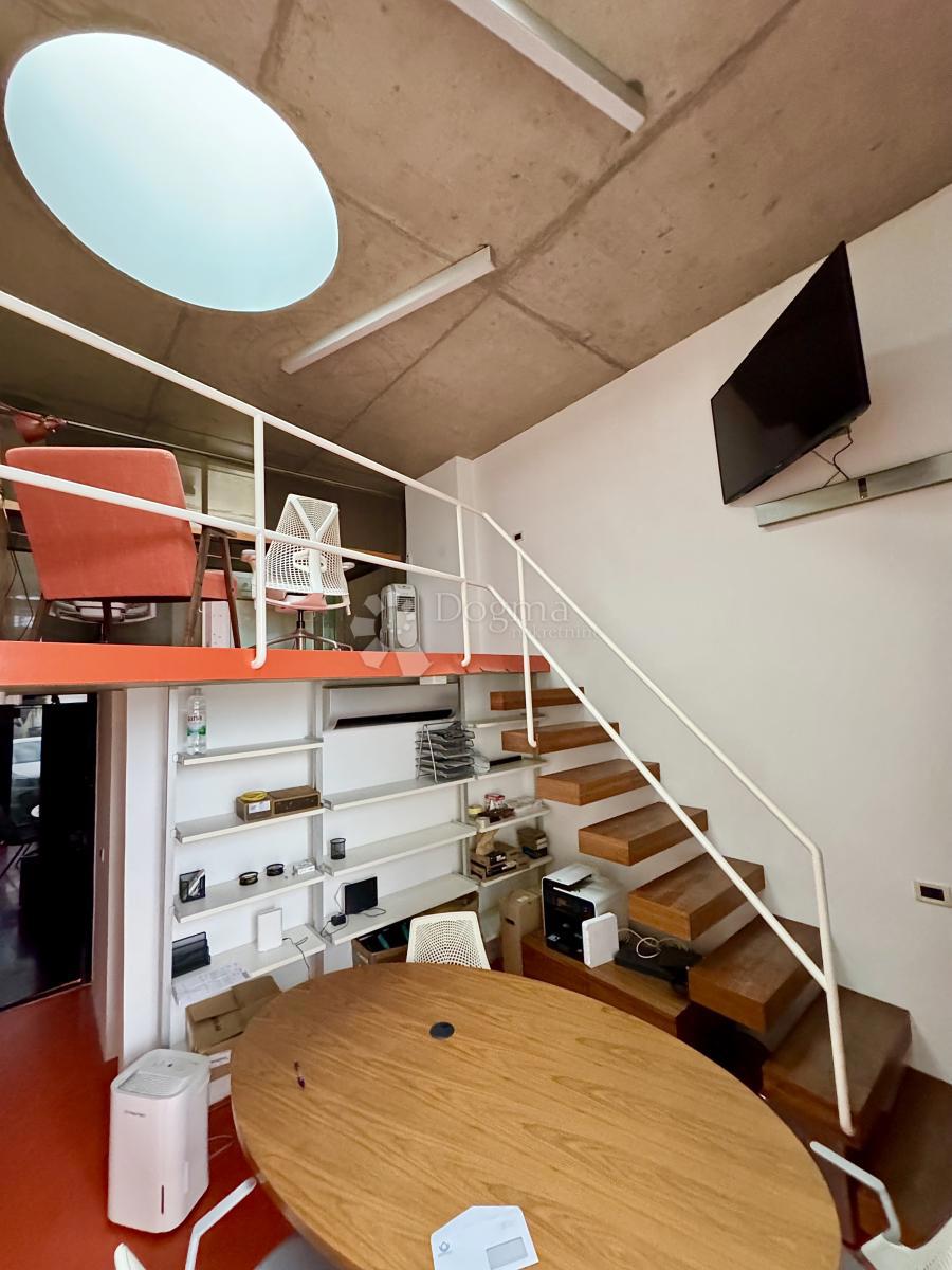 Casa Kloštar Ivanić, 308,70m2