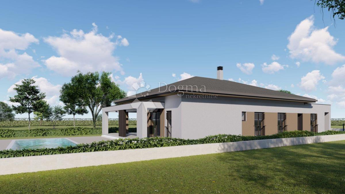 Casa in stato di abbandono su ampio terreno di 1200 m²