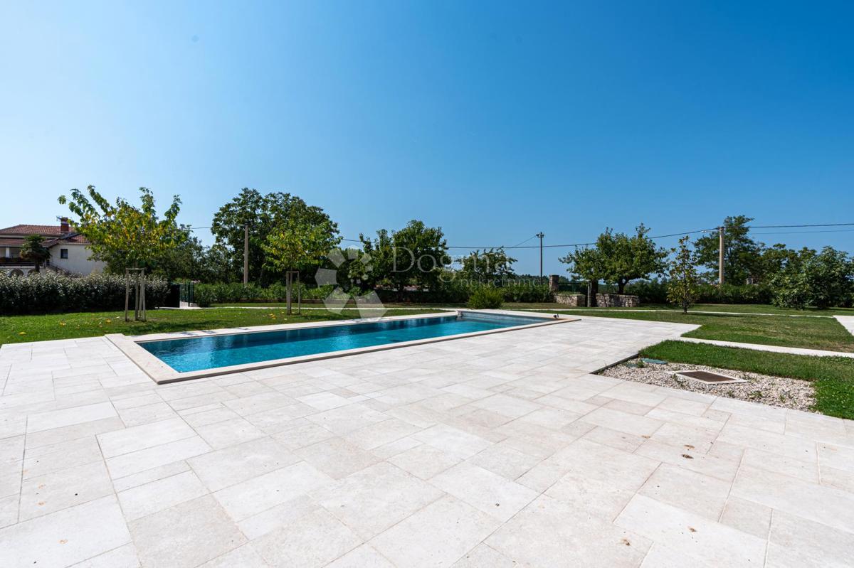 EX SCUOLA ITALIANA, ORA UNA VILLA PERFETTA