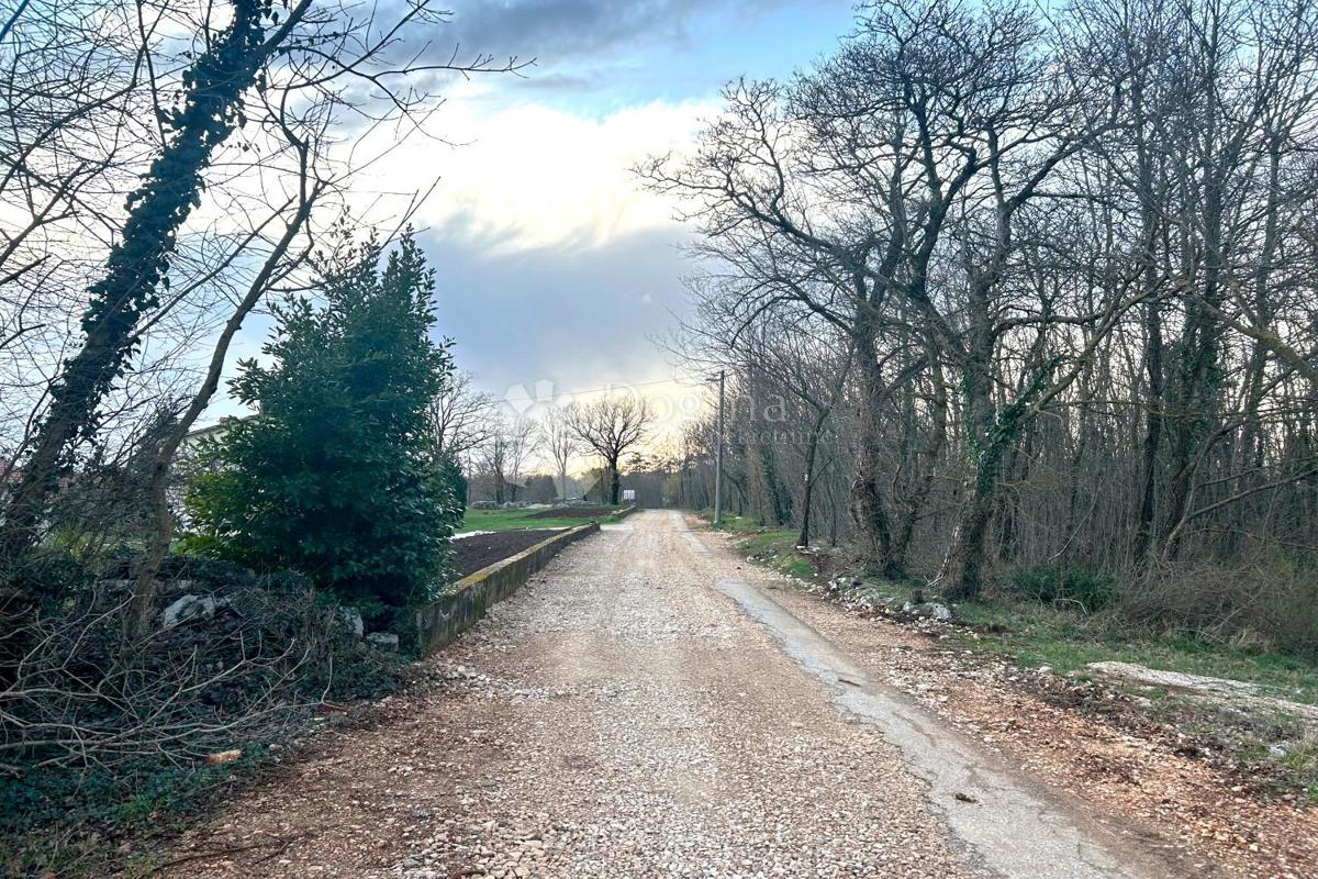 Terreno edificabile Žminj, 1.100m2