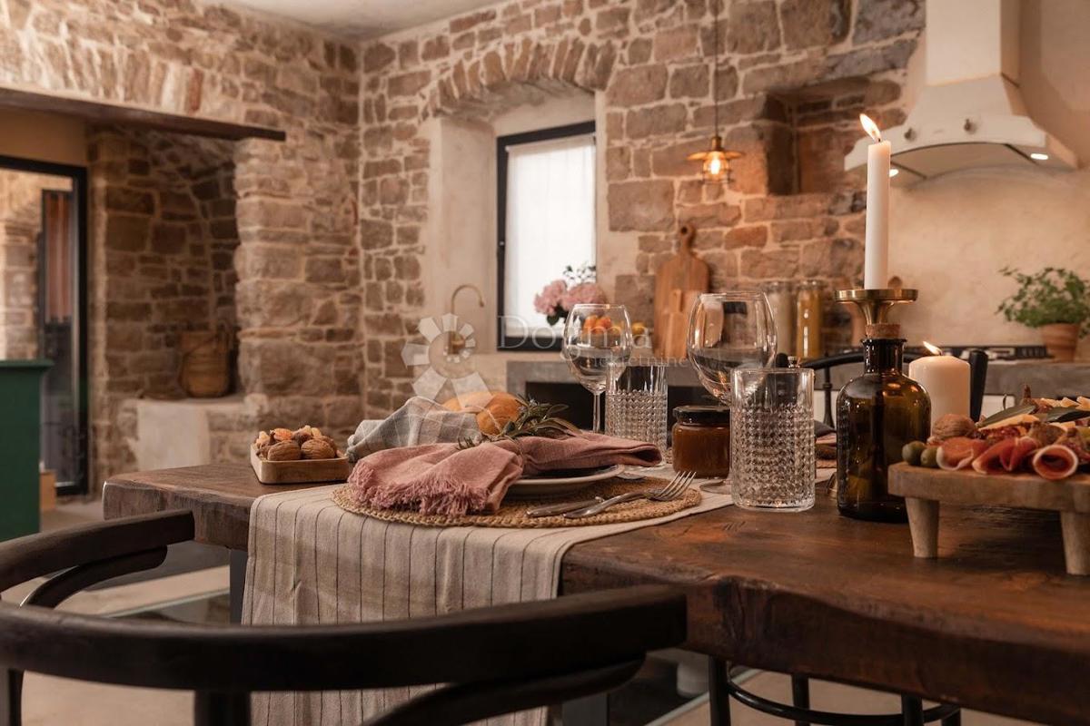 Casa Gornji Humac, Pučišća, 160m2