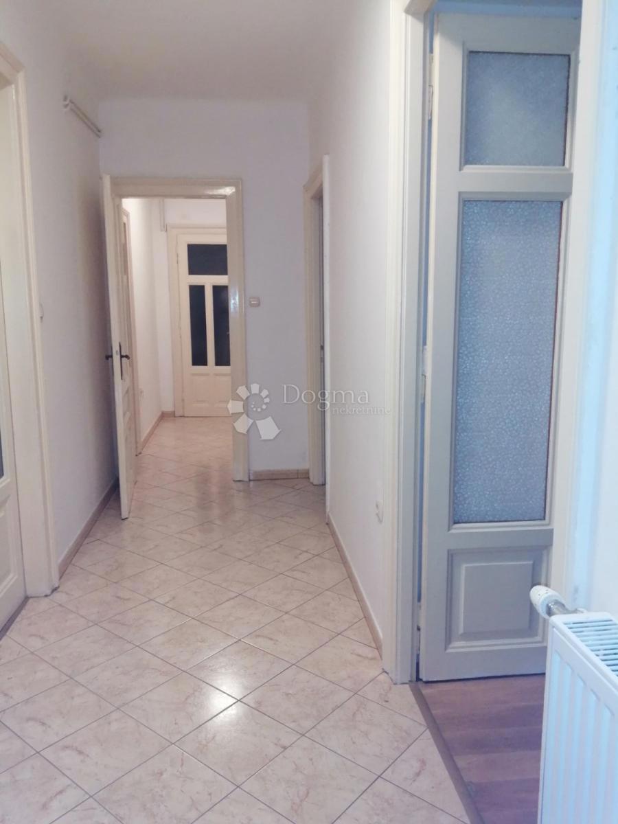 Allogio Centar, Rijeka, 119,97m2