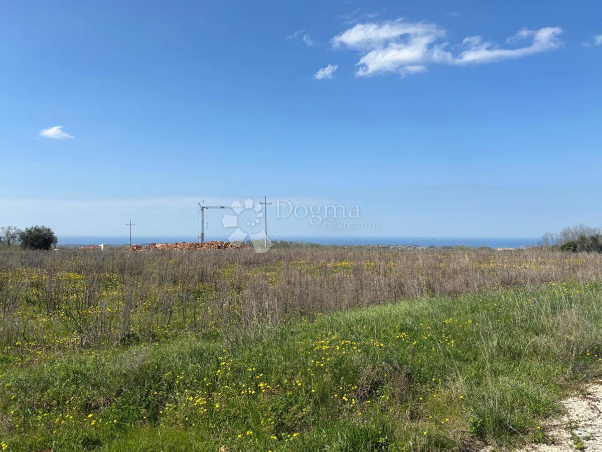Terreno edificabile Poreč, 1.157m2