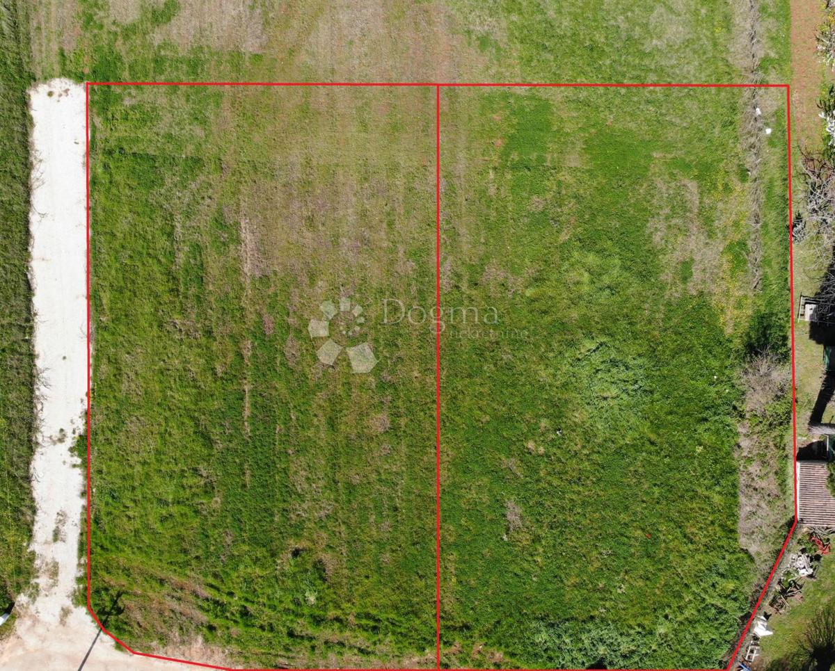 Terreno edificabile Poreč, 1.157m2