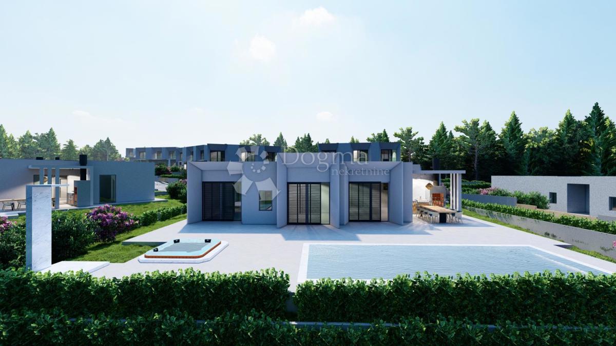 Moderna Villa a Piano Terra con Piscina e Vista Mare