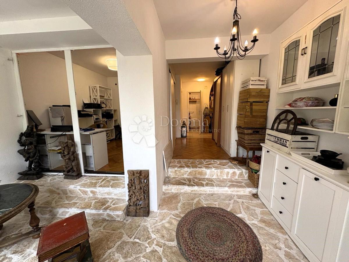 Allogio Crikvenica, 65,87m2