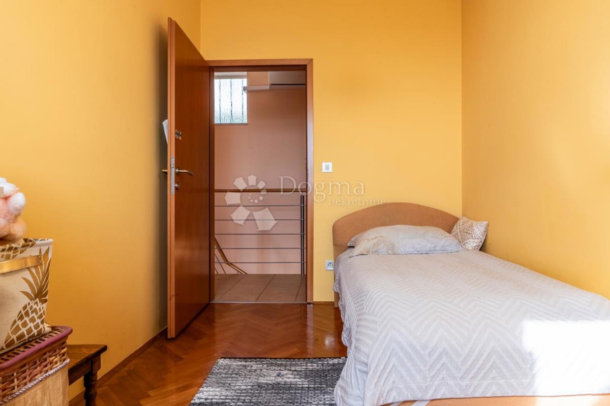 Casa Kostrena Sveta Lucija, Kostrena, 170m2