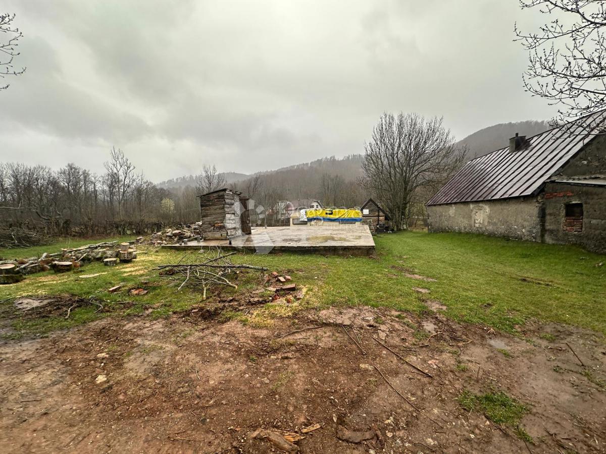 Terreno edificabile Baške Oštarije, Karlobag, 600m2