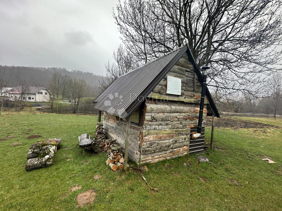 Terreno edificabile Baške Oštarije, Karlobag, 600m2